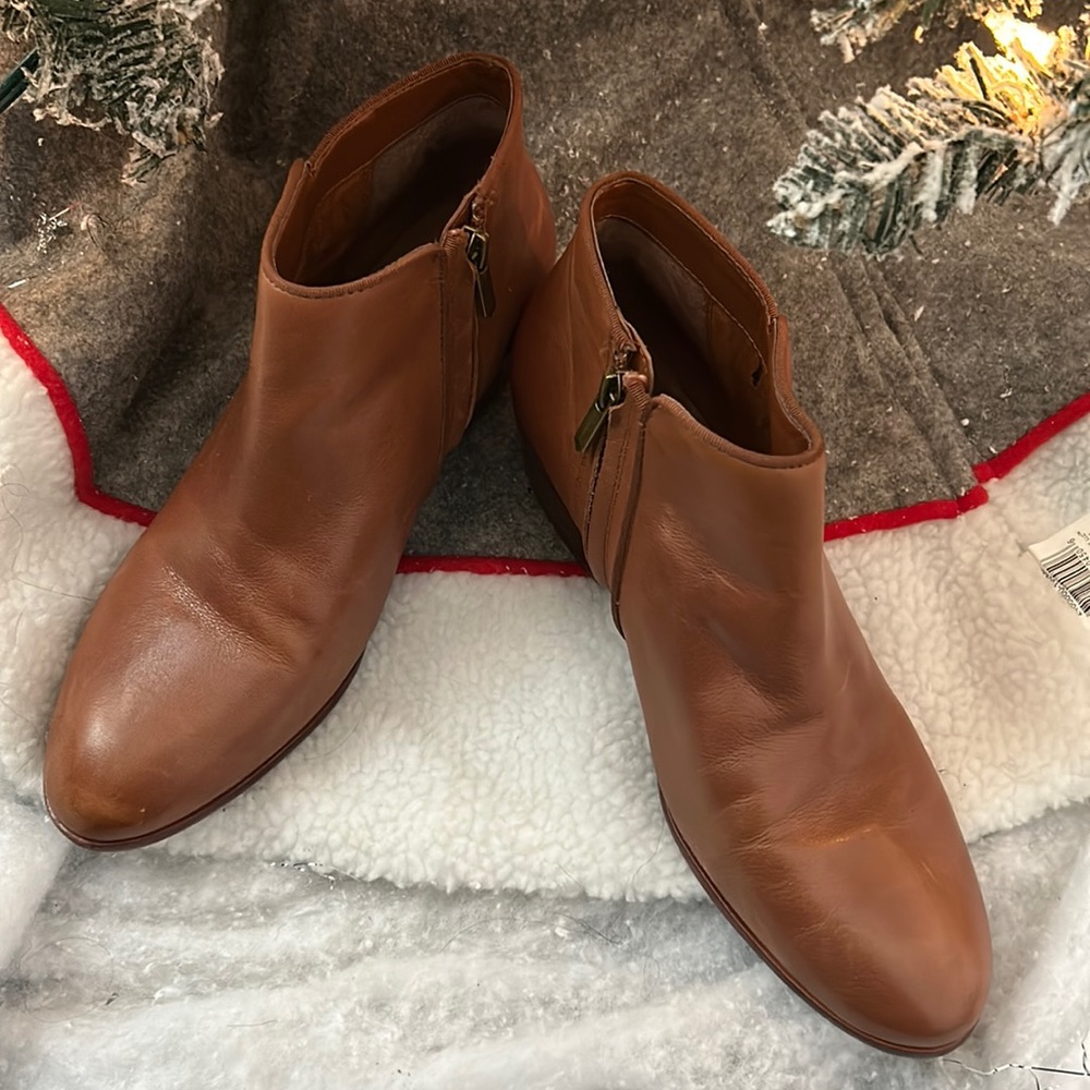 Brown Sam Edelman booties size 10
